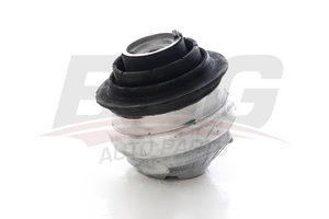 Опора двигателя MERCEDES E (W211) передняя правая BSG BSG60700164, BSG60-700-164, A2112403017